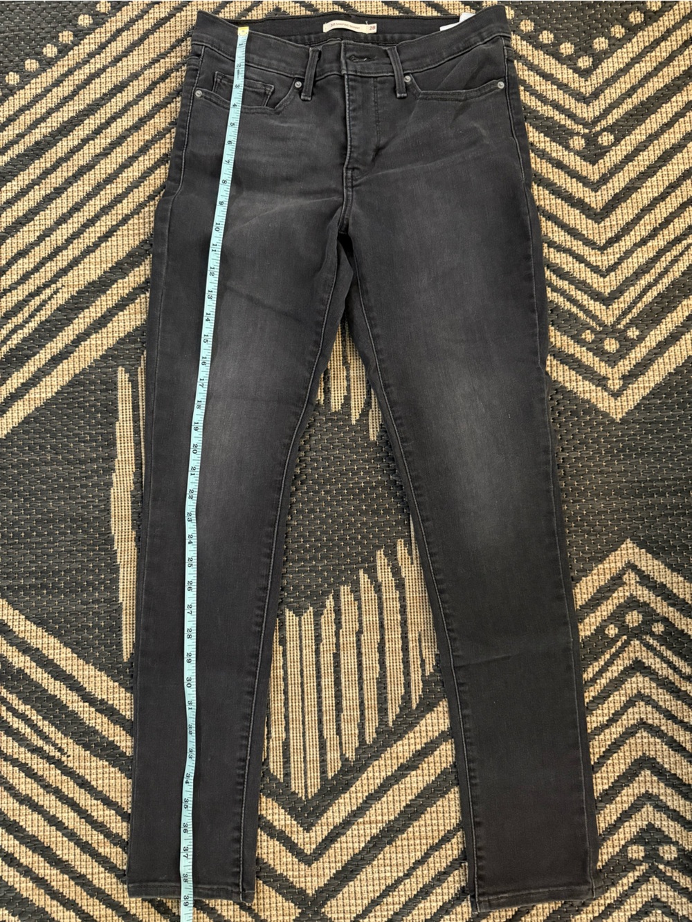 Levi's Women's Skinny Jeans in Washed Black